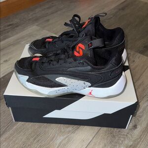 Jordan - Nike Kid's Air Jordan Luka 2 Basketball Shoe